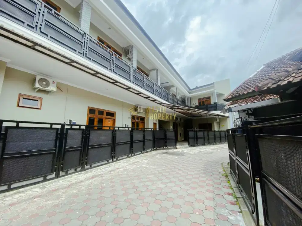 RUMAH KOST STRATEGIS 13 KAMAR TEPI JALAN KALIURANG NGAGLIK SLEMAN
