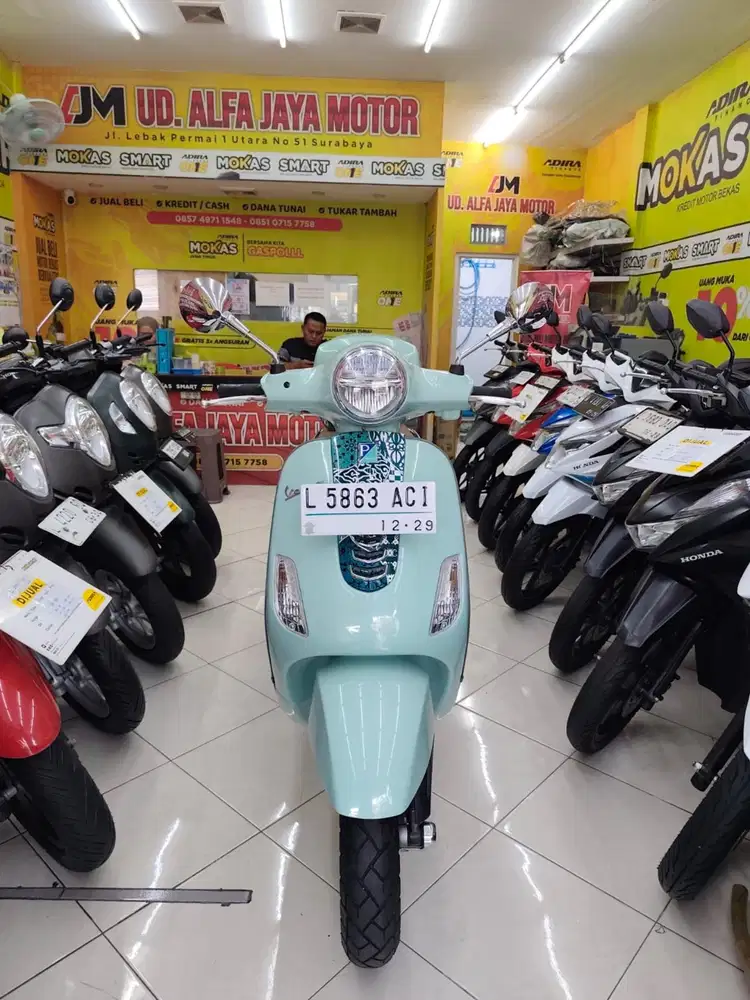 New Piaggio Vespa batik tahun 2023