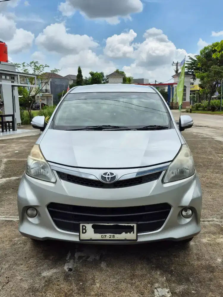 Toyota Avanza Veloz Matic 2015