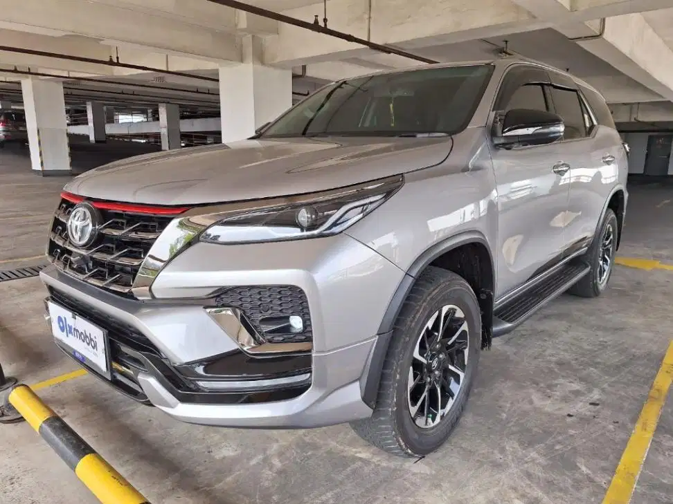 TOYOTA FORTUNER 2.4 VRZ TRD SOLAR-AT 2020