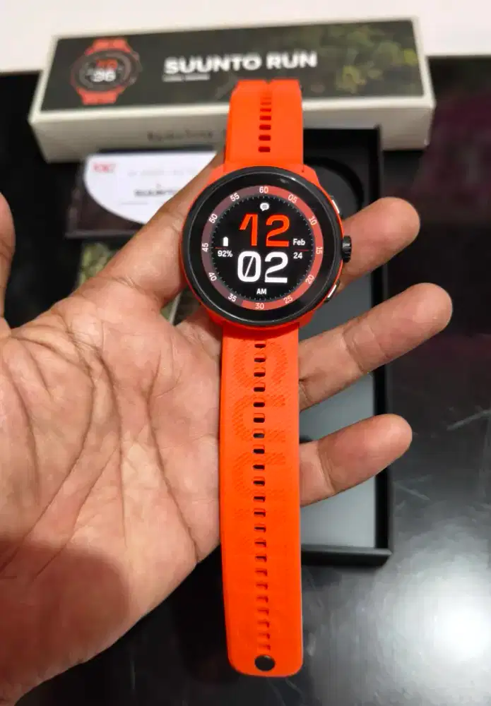 Suunto Run coral orange