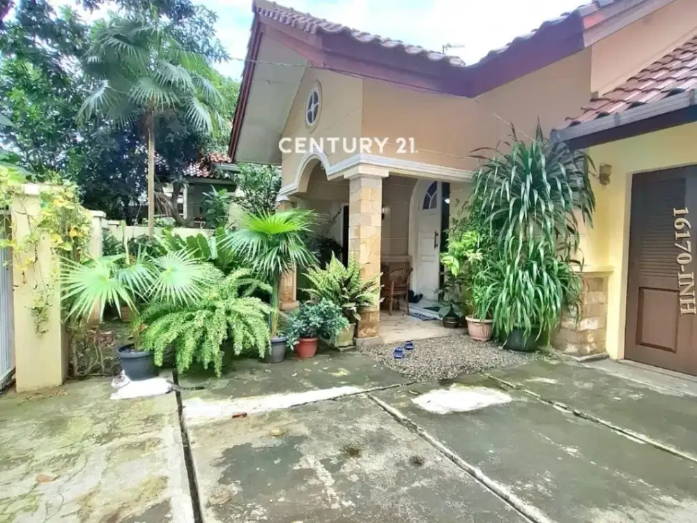 Dijual CEPAT Rumah Kantung Semar Halaman Belakang Luas