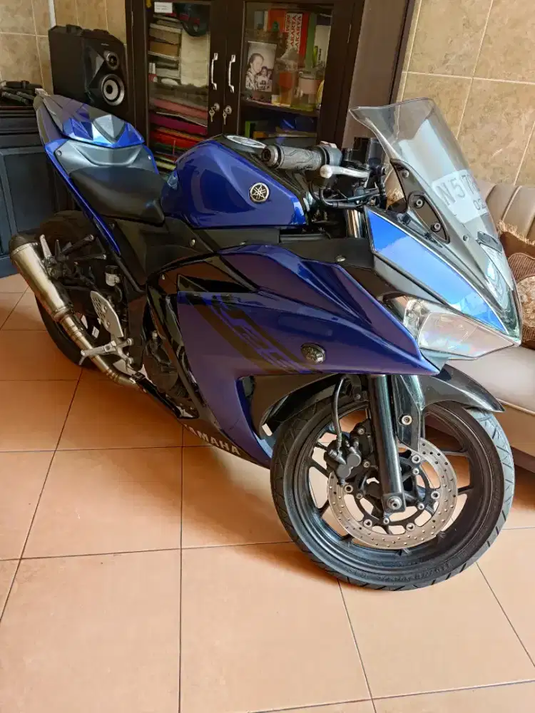 Yamaha R25 2018