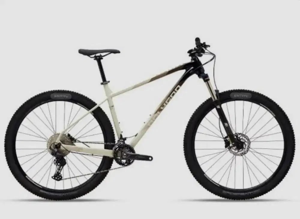 xtrada 6 size M uk 27,5