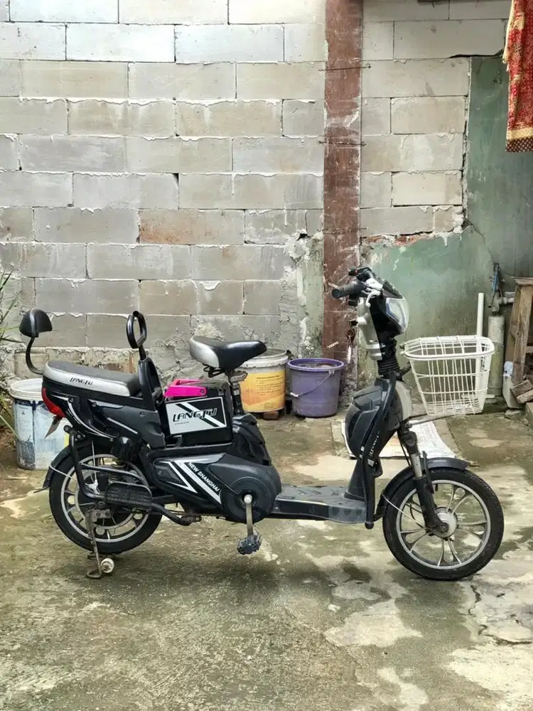 Sepeda Listrik Siap Pakai