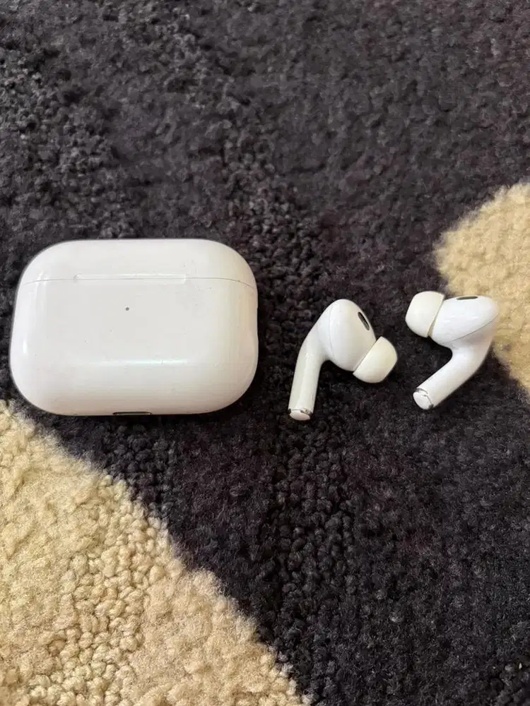 Airpods pro gen 2 TYPE C 2024 ORIGINAL APPLE batangan resmi MURAH