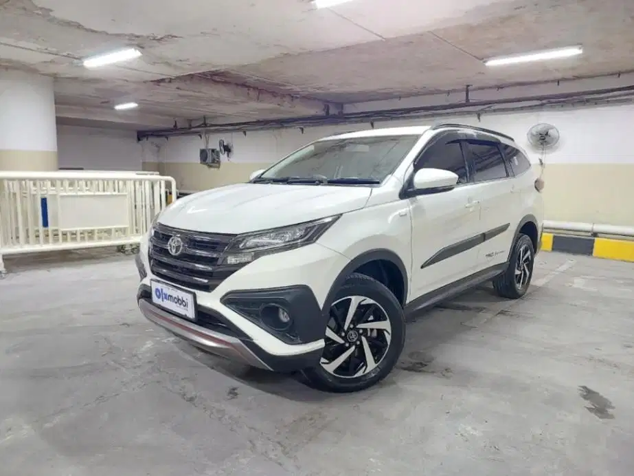 Toyota Rush 1.5 S Bensin-AT 2021 Putih