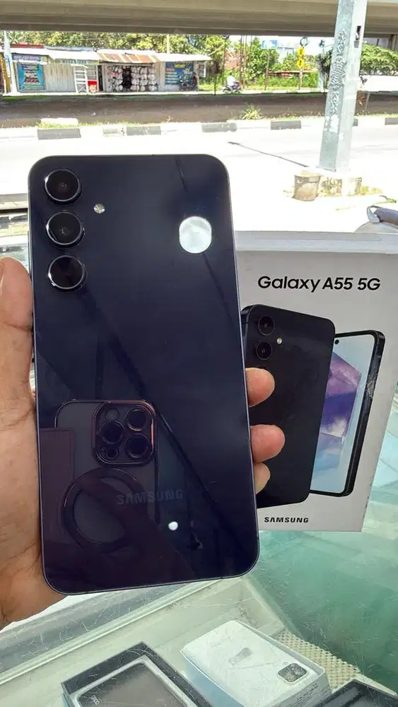 SAMSUNG A55 5G RAM 16/256 FULLSET MULUS TAMPA LECET DAN JAMUR BERGARAS