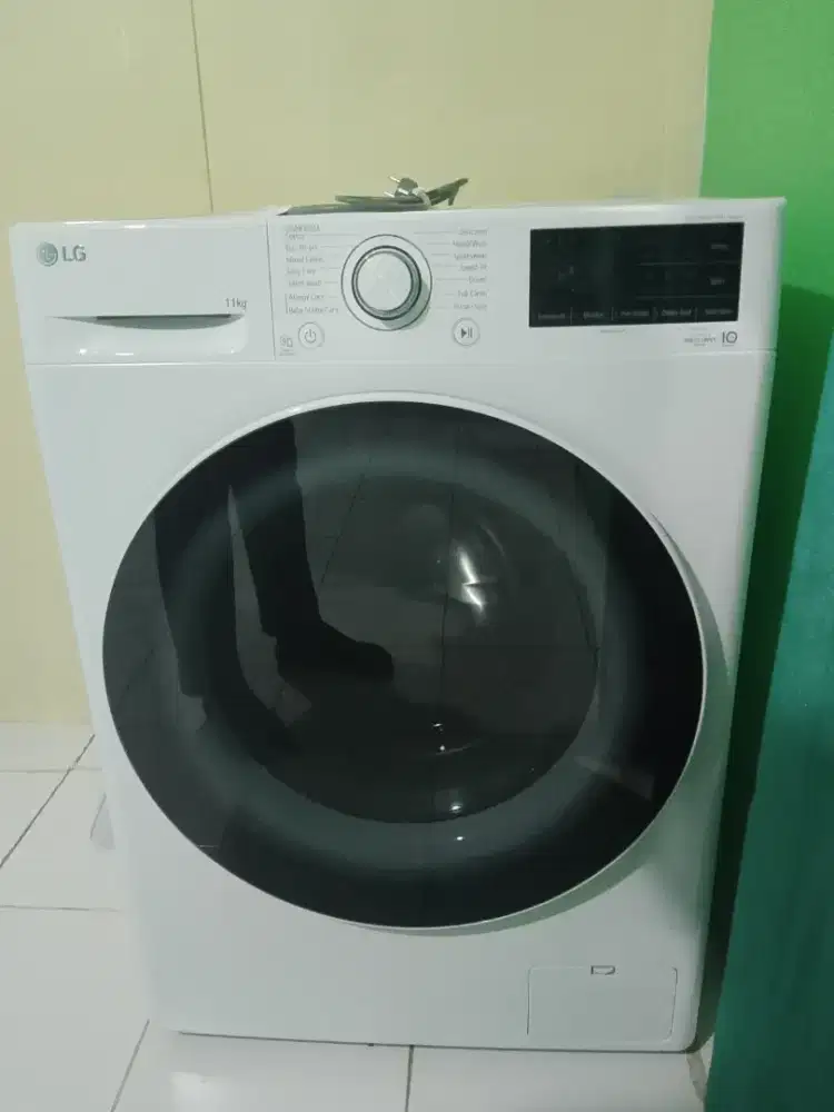 Mesin Cuci Front Loading STPW 11 Kilogram