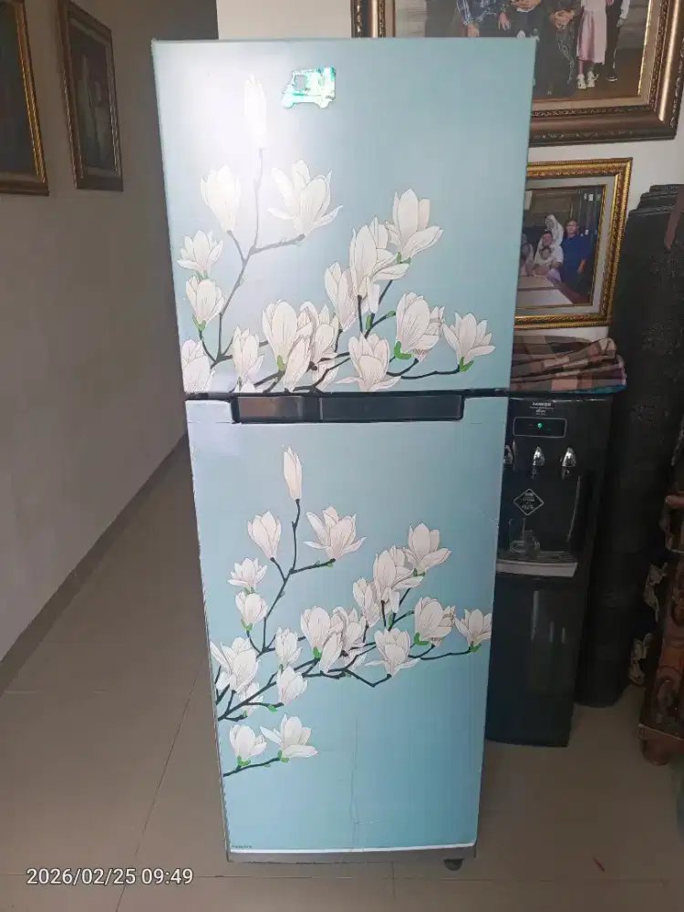 Kulkas Samsung tipe 2 tingkat
