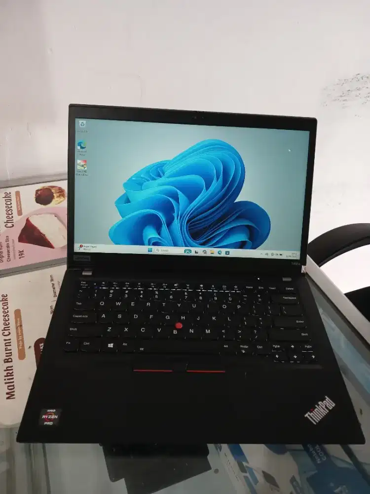 Laptop Lenovo Thinkpad T495s Amd Ryzen 5 pro 3500U Ram 8 Ssd 256