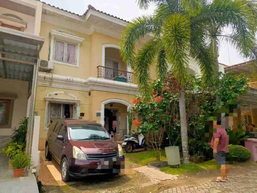Dijual Rumah 2 lantai di Grand Garden