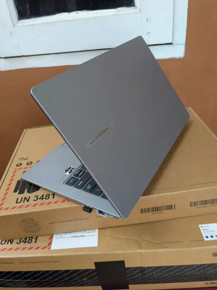 Laptop Asus Expertbook (Ryzen 5, 7000 Series) Like New
