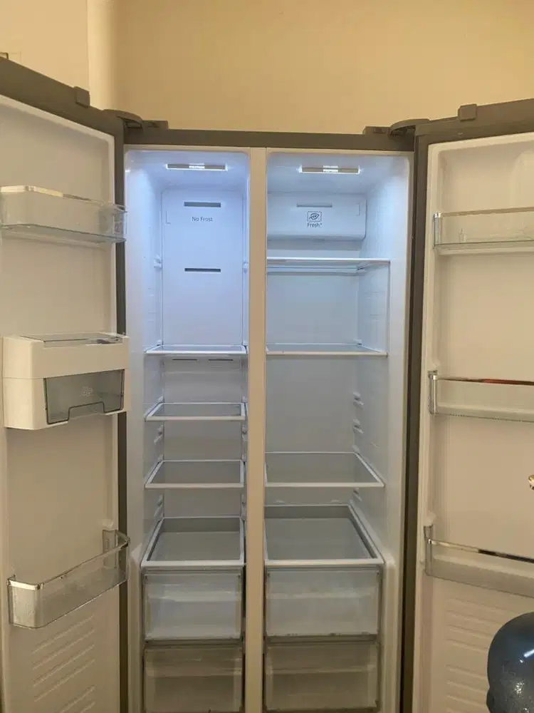 Kulkas Polytron bekas