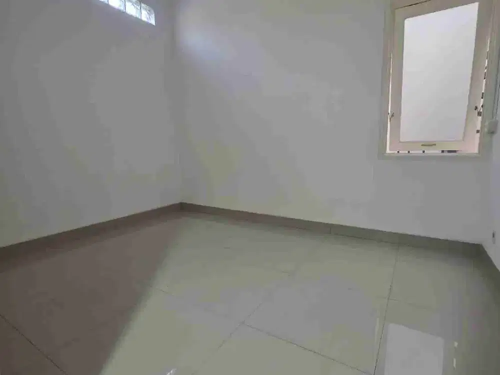 jual rumah 1 lantai singgasana pradana