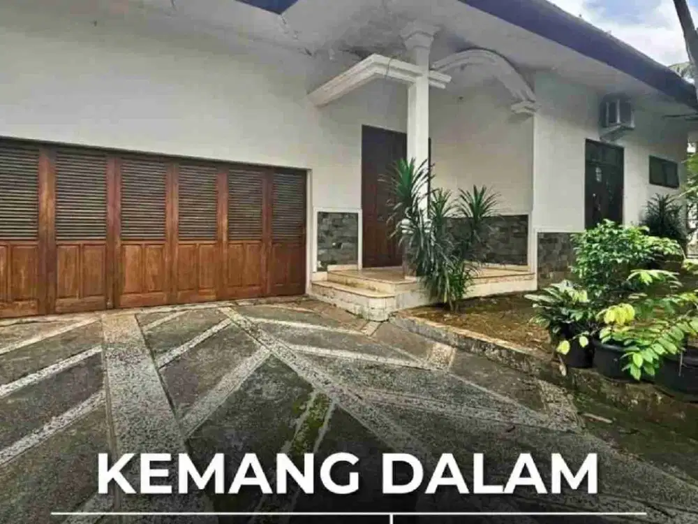 POSISI HOEK ROW JALAN LEBAR, BEBAS BANJIR di Kemang Dalam Jakarta Selatan