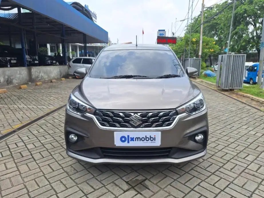 LOW DP Suzuki Ertiga 1.5 Hybrid SS Bensin-AT 2023 VZA