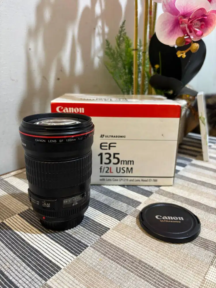 Lensa Canon FIX 135mm F.2 L USM Normal Mulus | Fullset