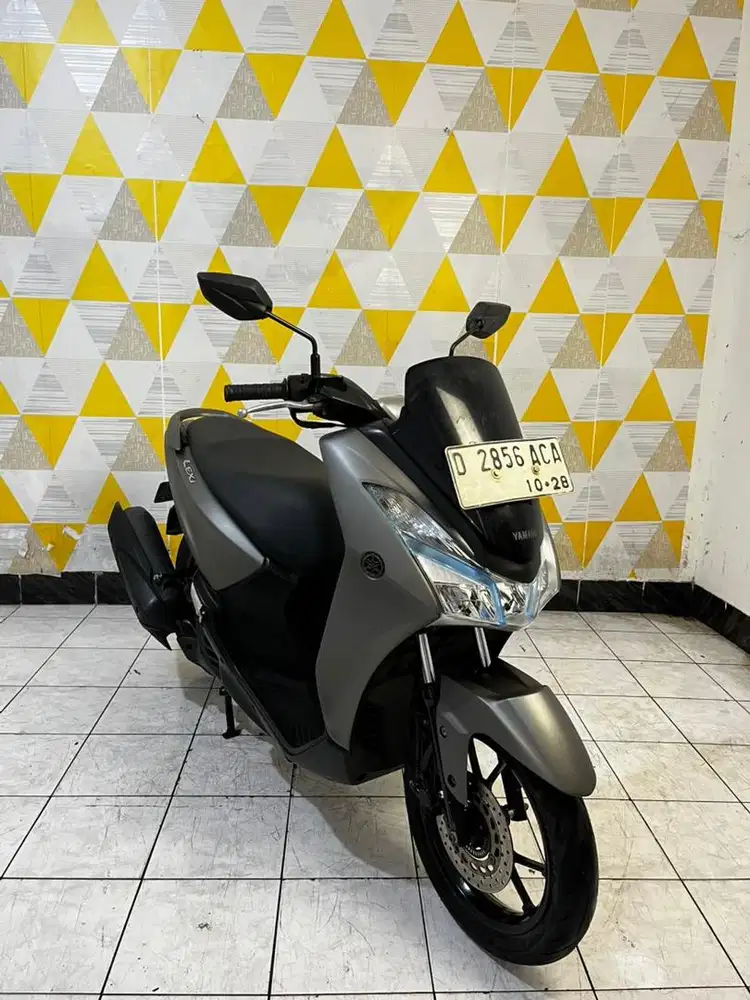 Yamaha lexi 125 2018 mulus