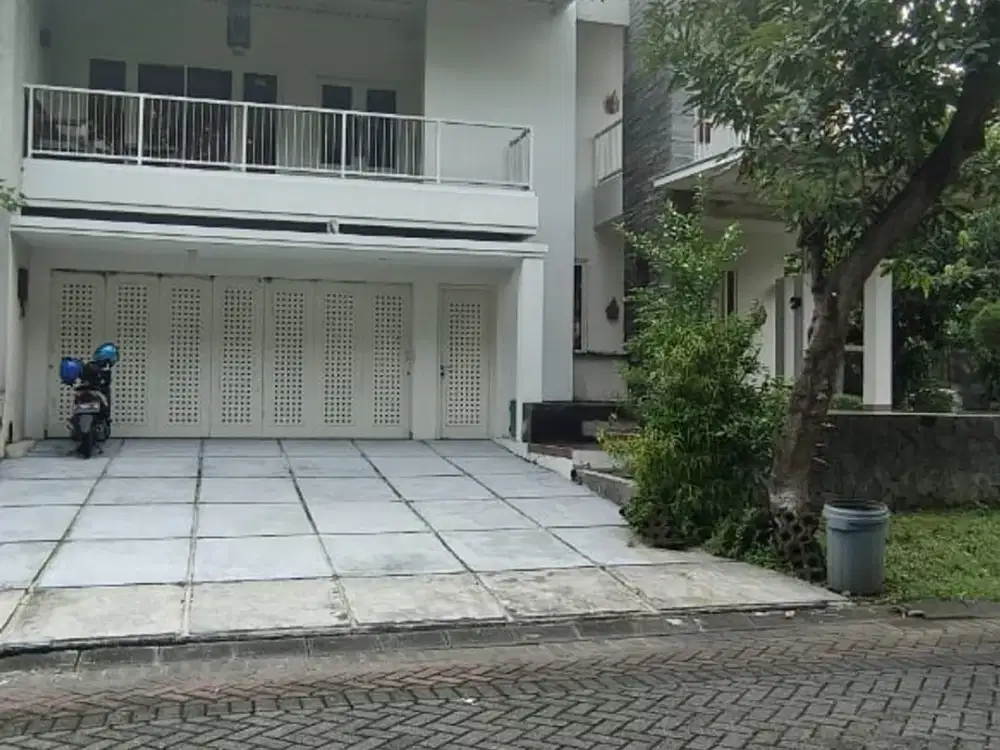 Rumah Hook Siap Huni Maxwell Citraland Surabaya