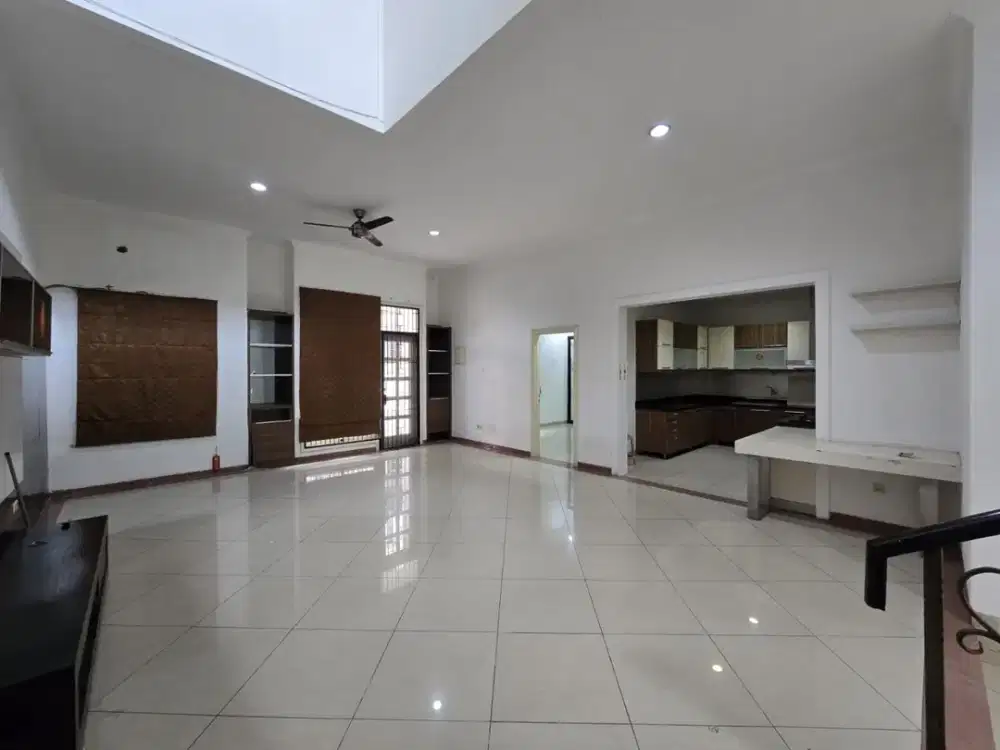 Disewa Rumah Cluster Damar PIK 2Lt Uk 10x23 m2 at Jakarta Utara