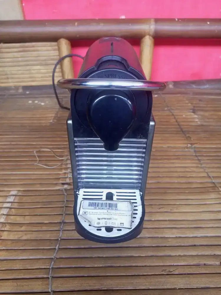 Mesin kopi nespresso club