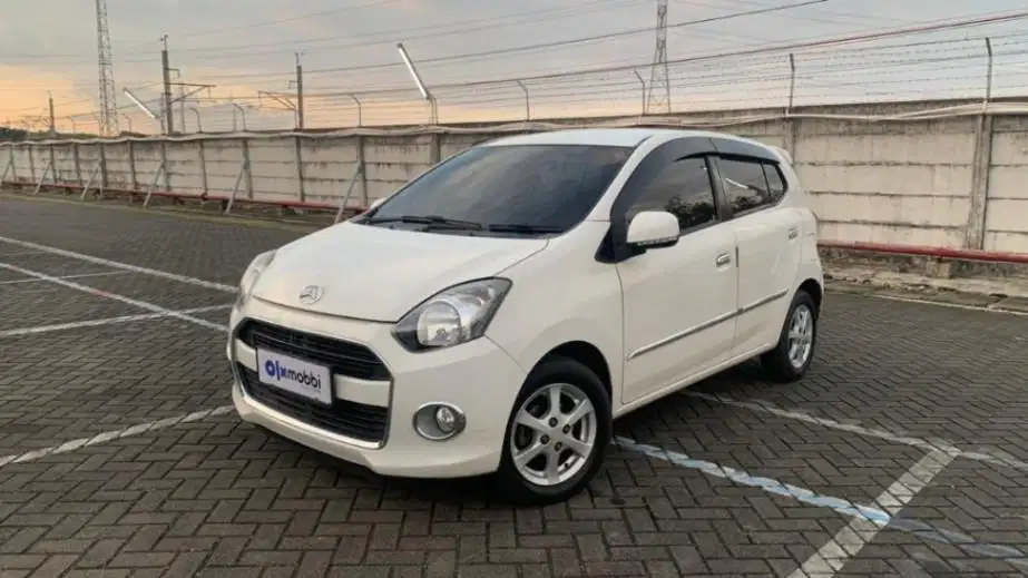 DP MURAH - Daihatsu Ayla 1.0 X Bensin-AT 2016 Putih