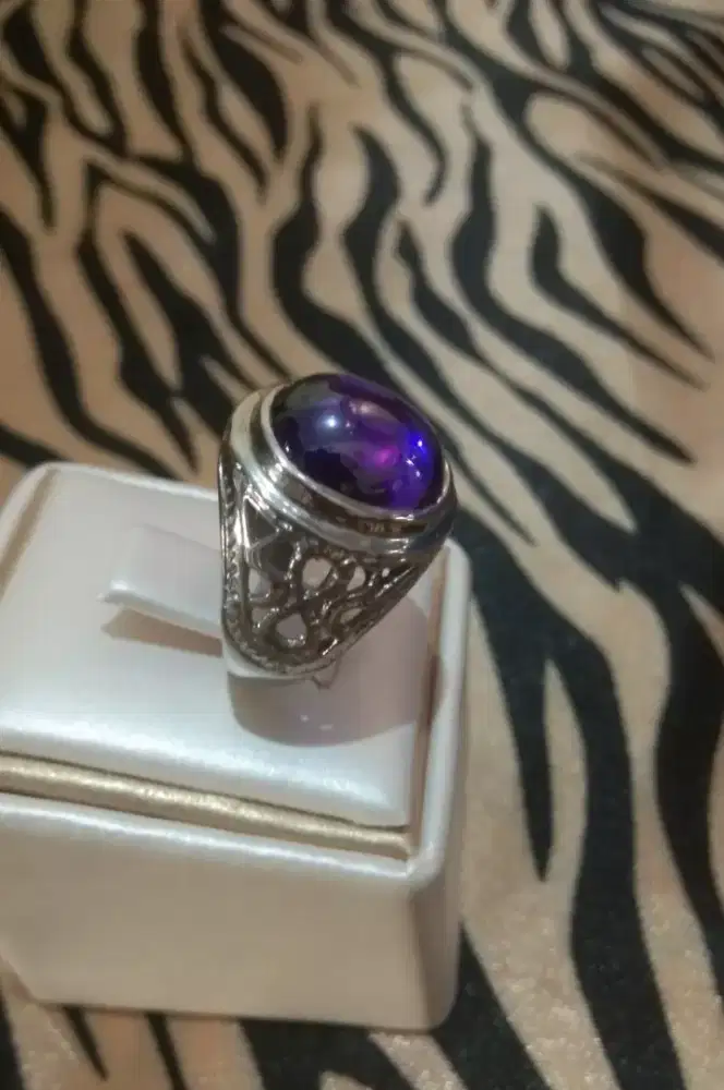 Cincin kecubung ungu ring 8 titanium