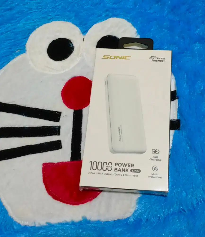 Power bank 10000 mAh kondisi baru buka kotak