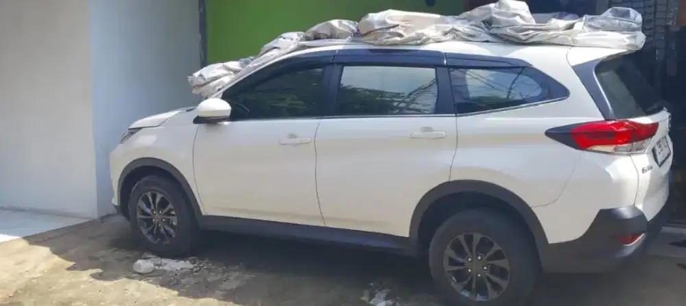 Mobil terios milik pribadi