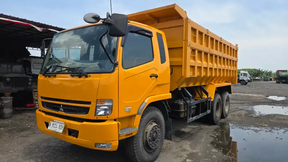 FUSO FN62 HD Dump Truck