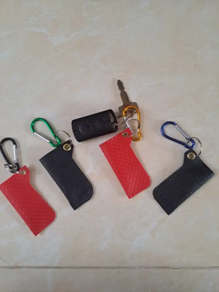 Gantungan Kunci Sarung Korek