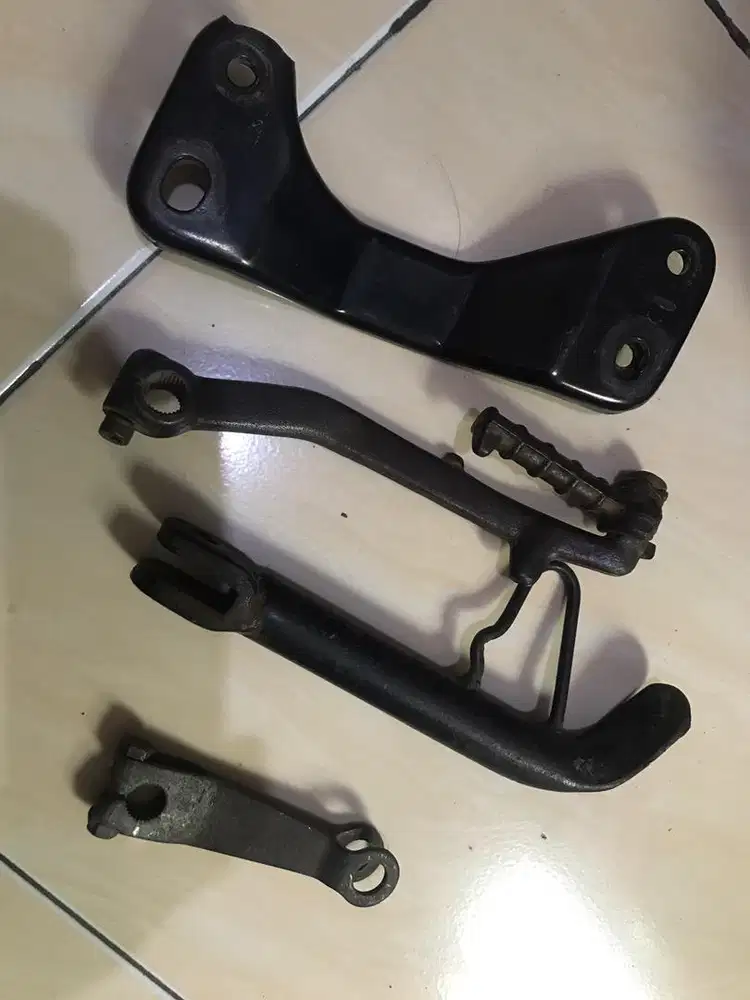 mio selahan tiang rem breket knalpot std miring