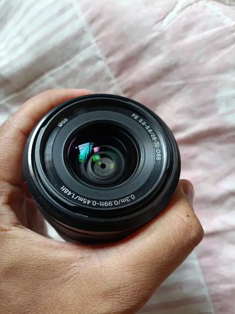 Lensa Sony 28-70FE