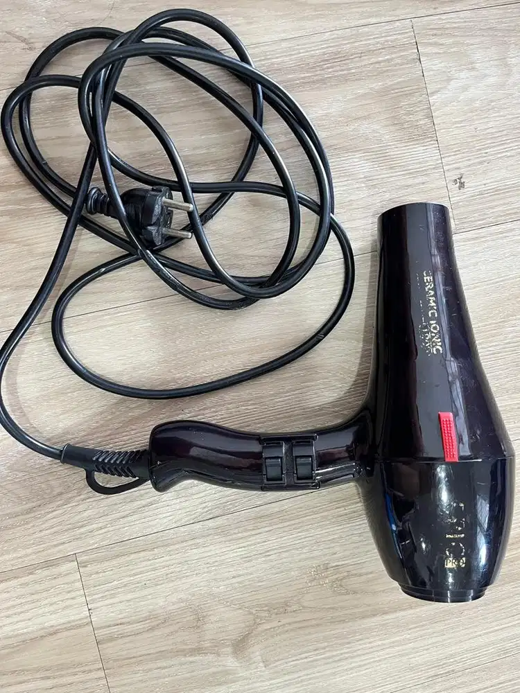 Hair dryer pengering rambut