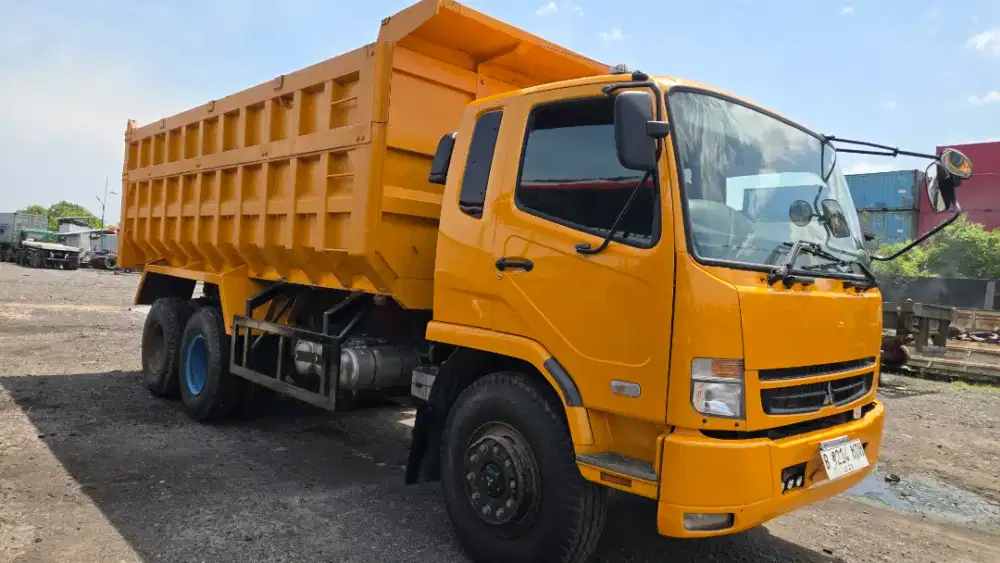FUSO FN62 HD Dump Truck
