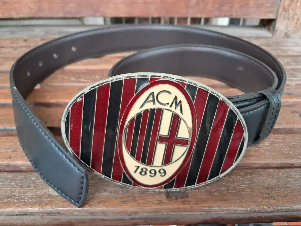 Ikat pinggang ac milan