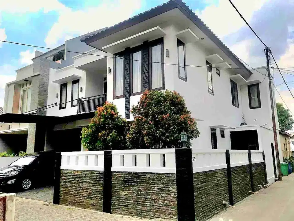 DIJUAL CEPAT RUMAH MINIMALIS 2LT DIPEJATEN BARAT JAK-SEL