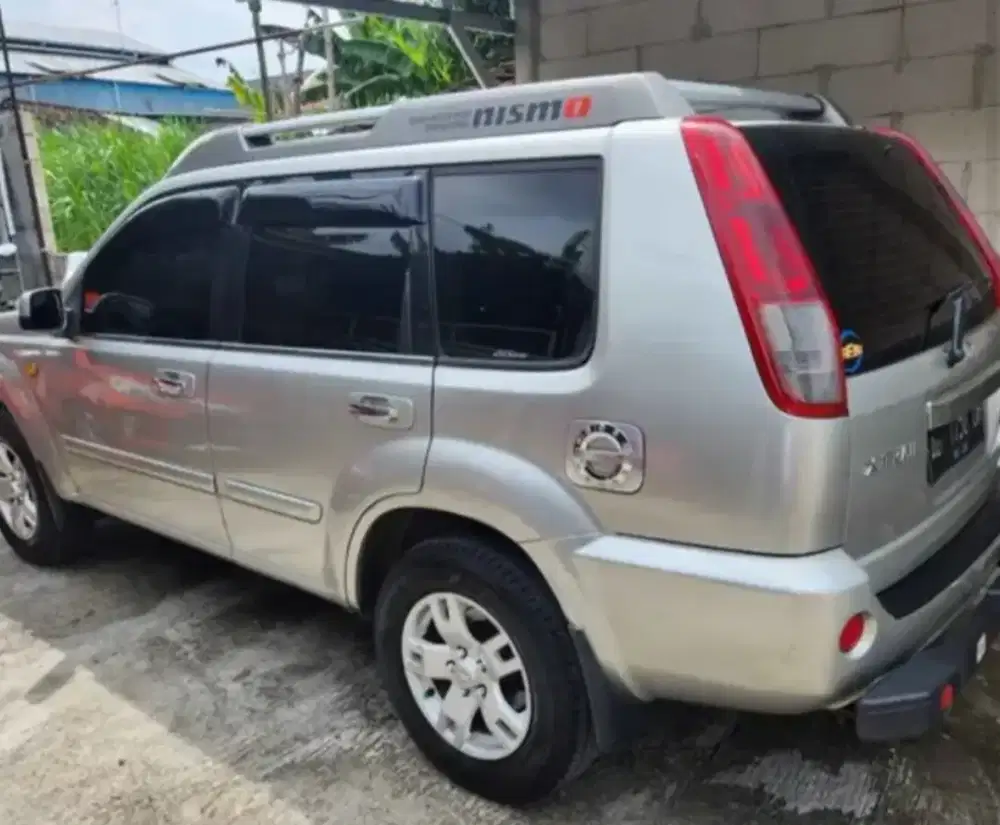 Dijual X-Trail t30 2.5 Matic 2008 Istimewa