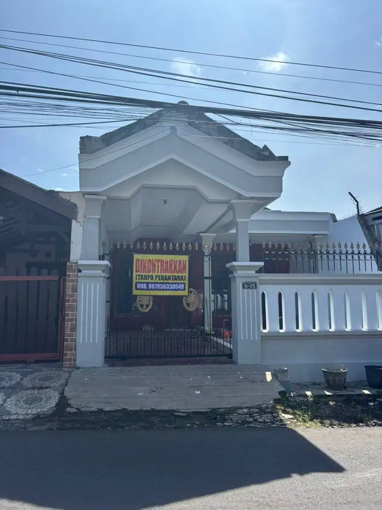 Rumah Dikontrakan Pinggir Jalan Raya Ngijo (Cocok untuk hunian/usaha)