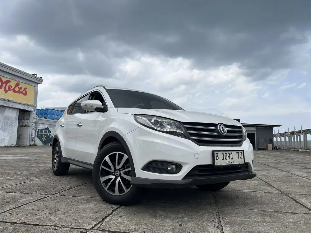 DFSK  1.8 glory 580 luxury 2019