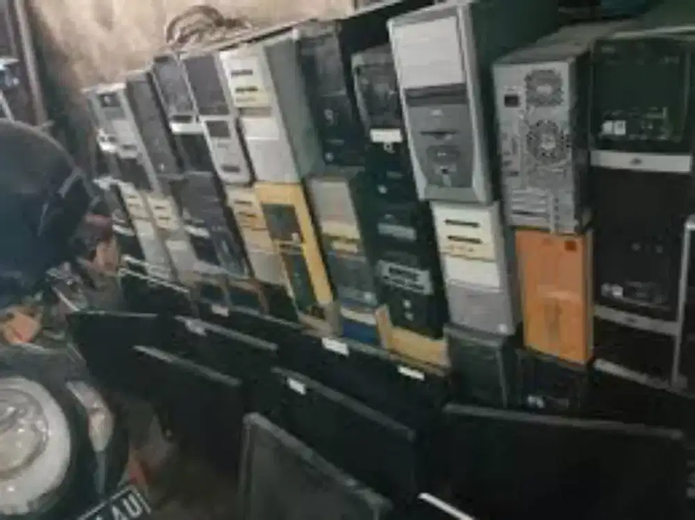 Dibeli komputer printer monitor proyektor ac dll kondisi rusak