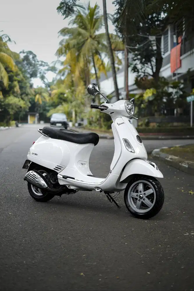 JUAL VESPA MATIC BEKAS/SECOND LX 2012 MURAH BERGARANSI