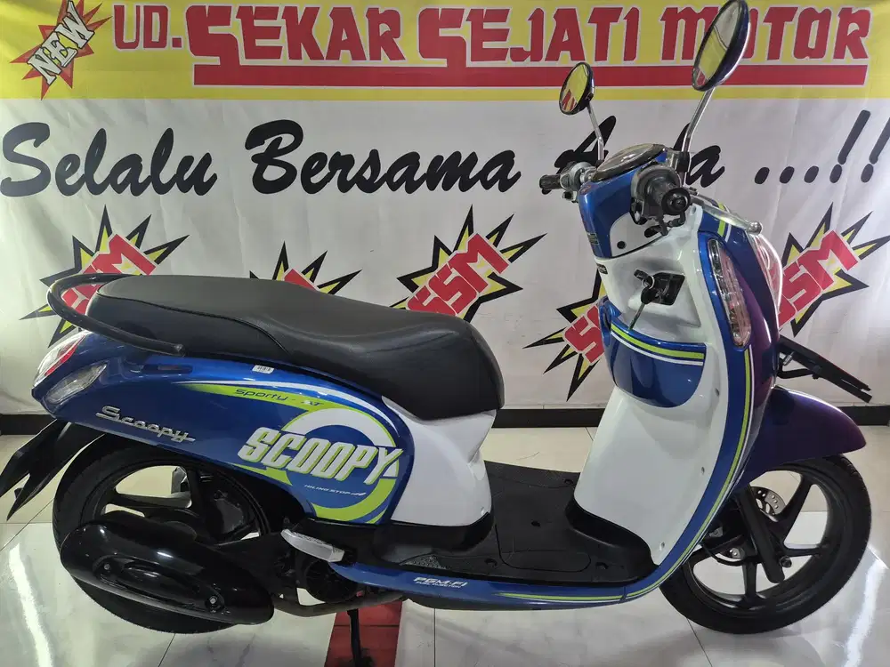 Scoopy ESP CW biru glowcy