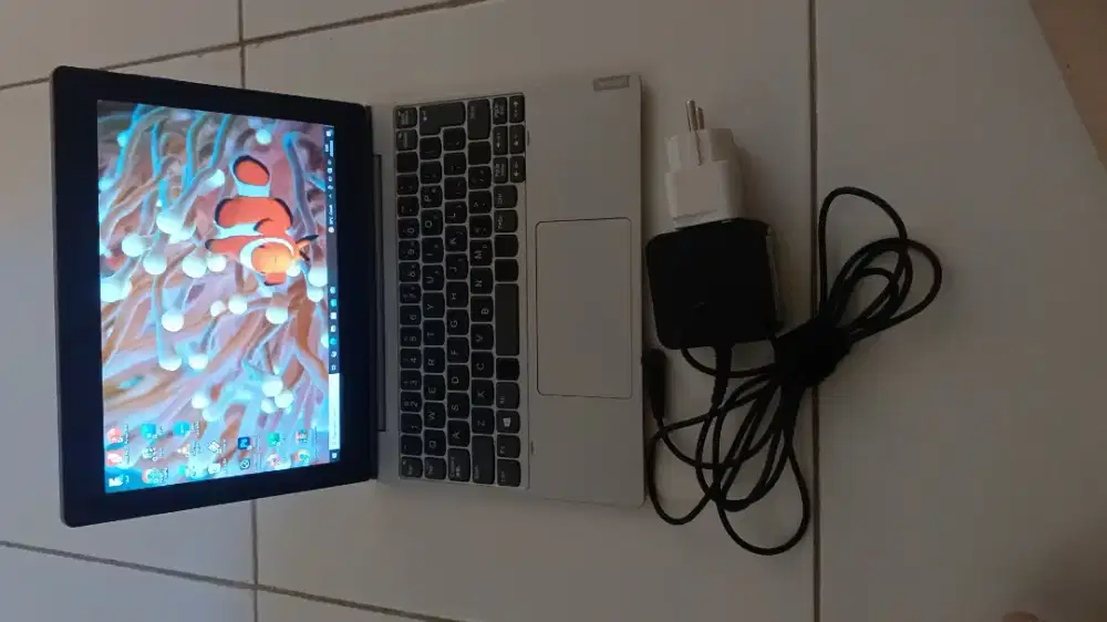 Lenovo Ideapad D330 N4000