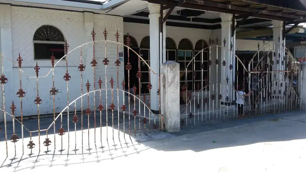 Rumah disewakan belakang POLTABES