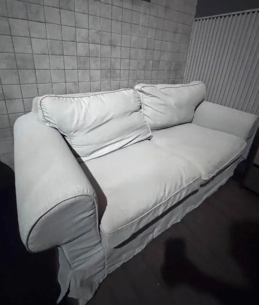 Sofa 2 seater (ikea)