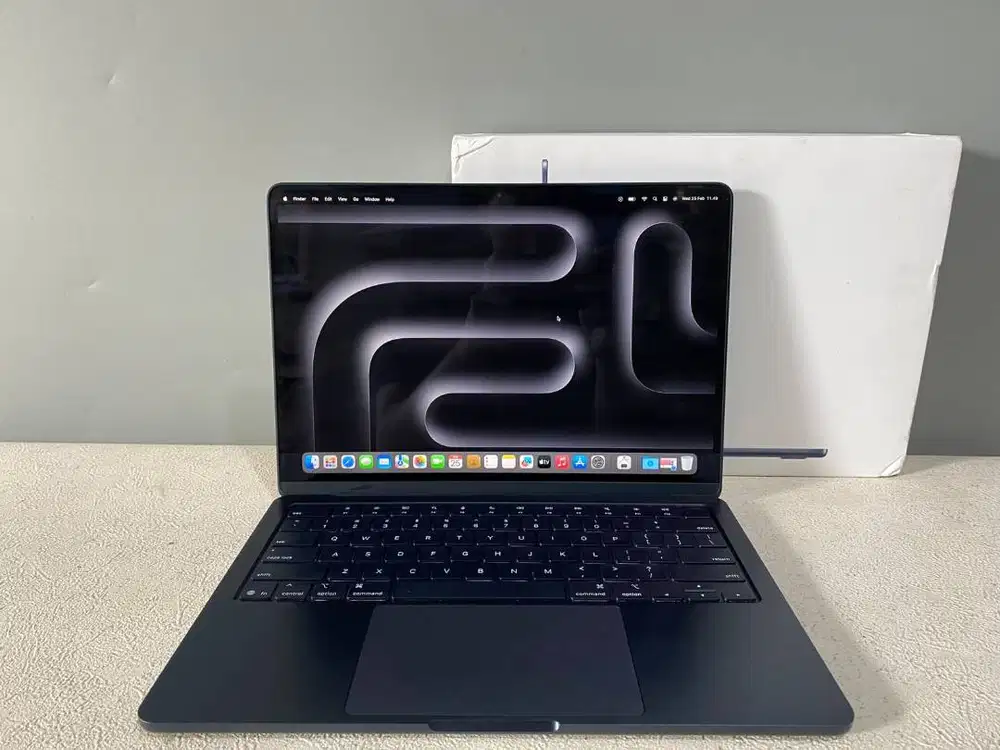 MacBook Air M4 2025 – 16GB / 256GB – Midnight