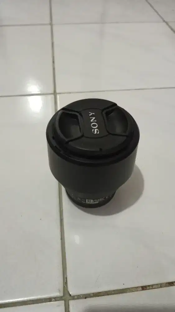 Lensa sony fe 85mm f 1.8