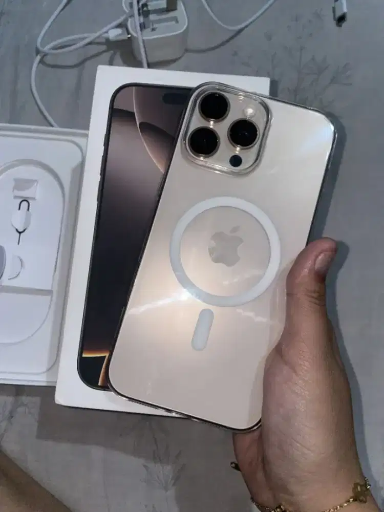 iPhone 16 Pro Max 256GB Dessert